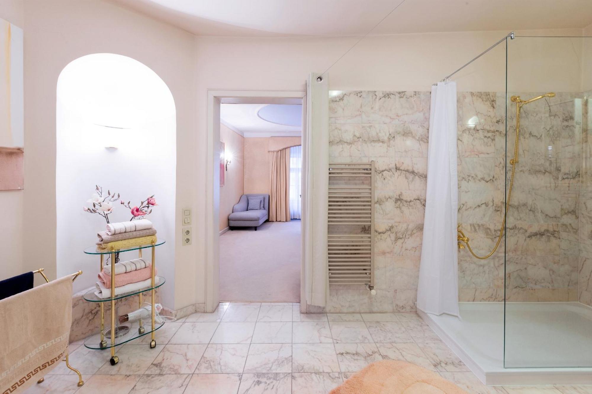 Apartment Sonnenfelsgasse เวียนนา ภายนอก รูปภาพ